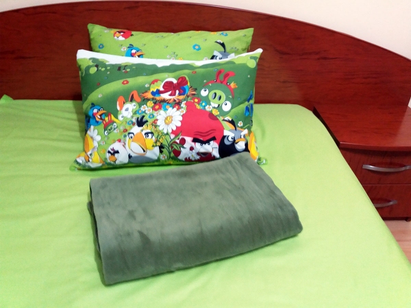 Set lenjerie pat 1 persoana Angry Birds - KV cu patura kaki