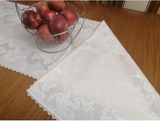 Napron-traversa masa, din damasc crem, calitate I, cu dantela 35x260 cm, doua parti