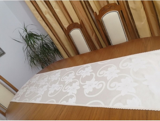 Napron-traversa masa, din damasc crem, calitate I, cu dantela 50x300 cm, doua parti